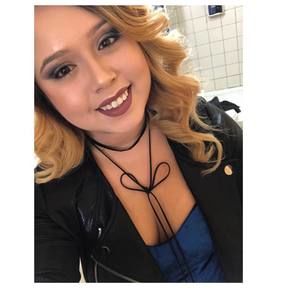 Meet your Posher, Abbey